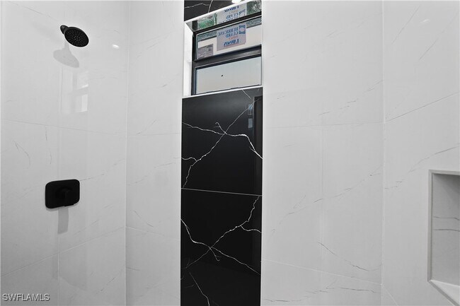 Building Photo - 2458 NW 9th Terrace