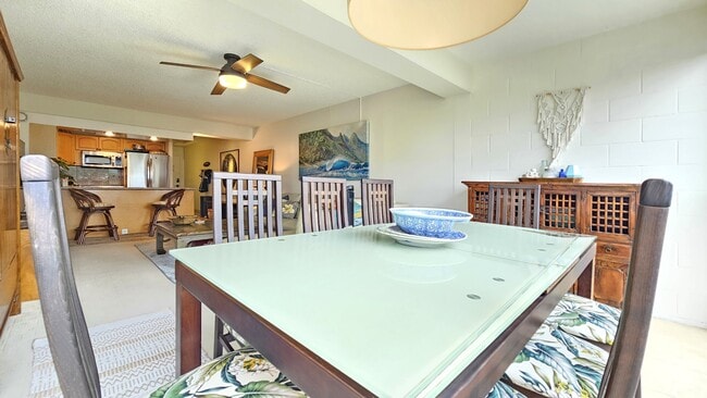 Building Photo - 2575 Khi Ave