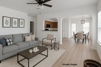 Building Photo - 606 Lakemont Dr