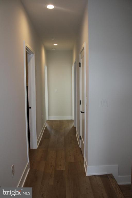 Building Photo - 205 Manion Aly