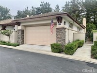 Building Photo - 28 Bogey Ln