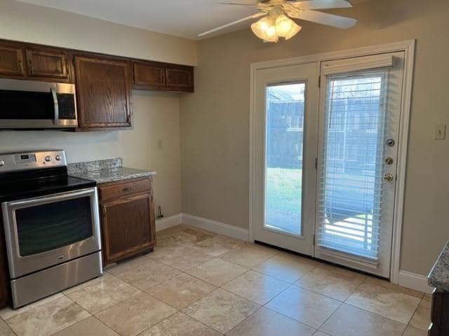 Building Photo - 1805 Wyster Dr