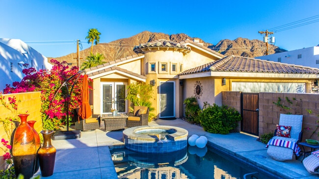 Building Photo - 53220 Avenida Navarro