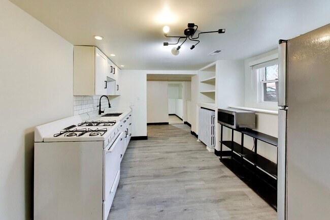 Building Photo - 5359 W Berenice Ave