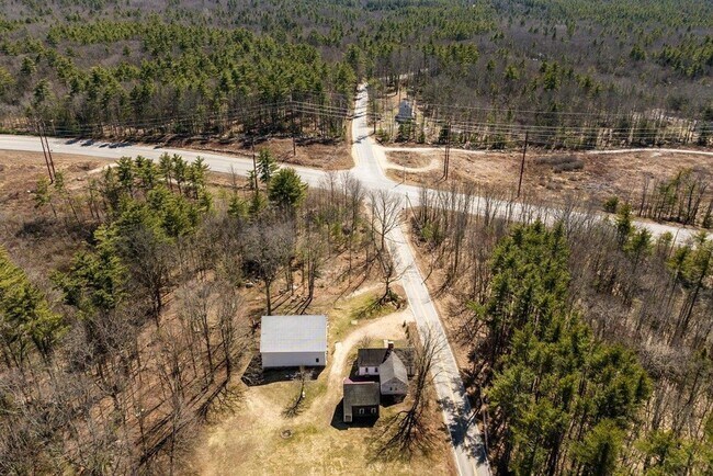 Building Photo - 5 McDaniel Rd