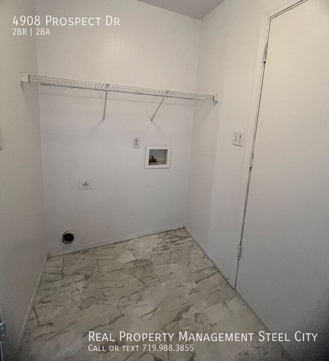 Building Photo - 4908 Prospect Dr