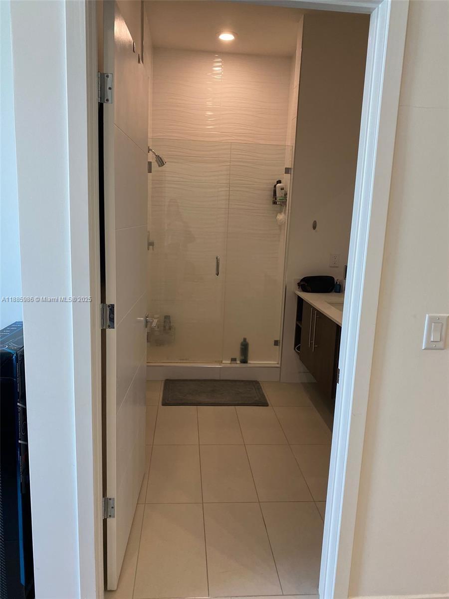 Building Photo - 7875 NW 107th Ave