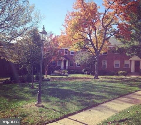 Building Photo - 2803 Arlington Blvd