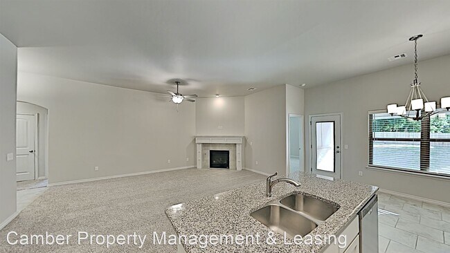 Building Photo - 4 br, 2 bath House - 2225 Cale Cove