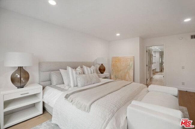 Building Photo - 234 S Tower Dr