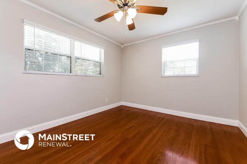 Building Photo - 6300 Lyons St