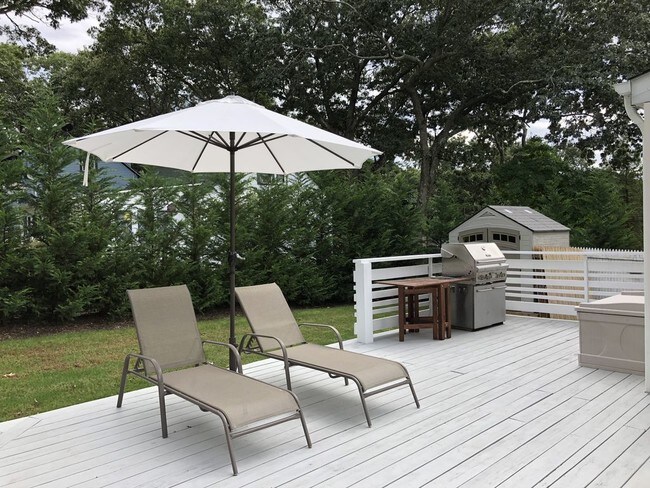 Building Photo - 30 Point Breeze Dr