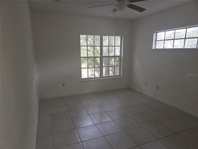 Building Photo - 4344 S Kirkman Rd