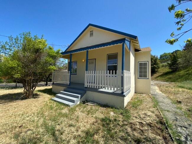 Primary Photo - 1+ Bed 1 Bath, Single Family Home In Martinez