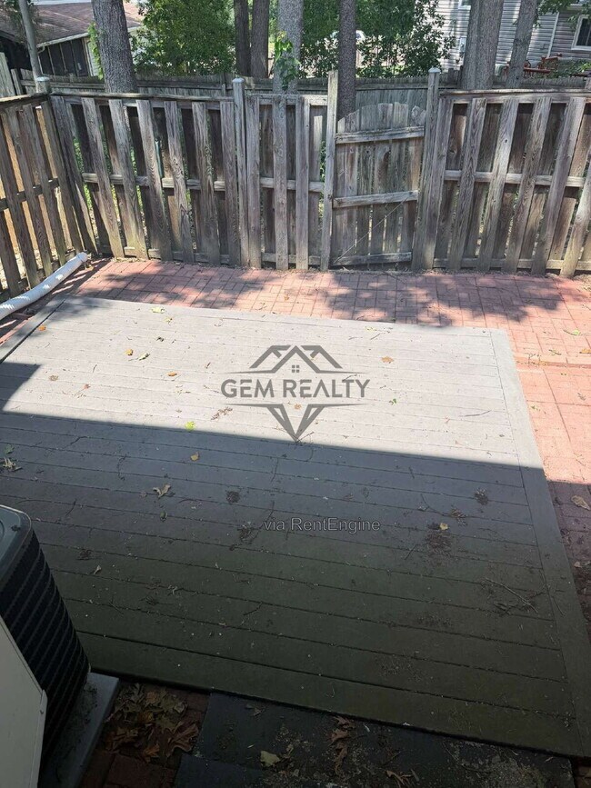 Building Photo - 13506 Bentley Cir