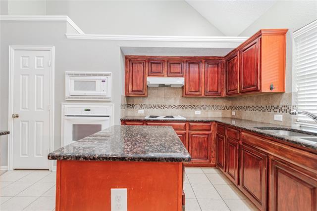 Building Photo - 112 Midcrest Dr