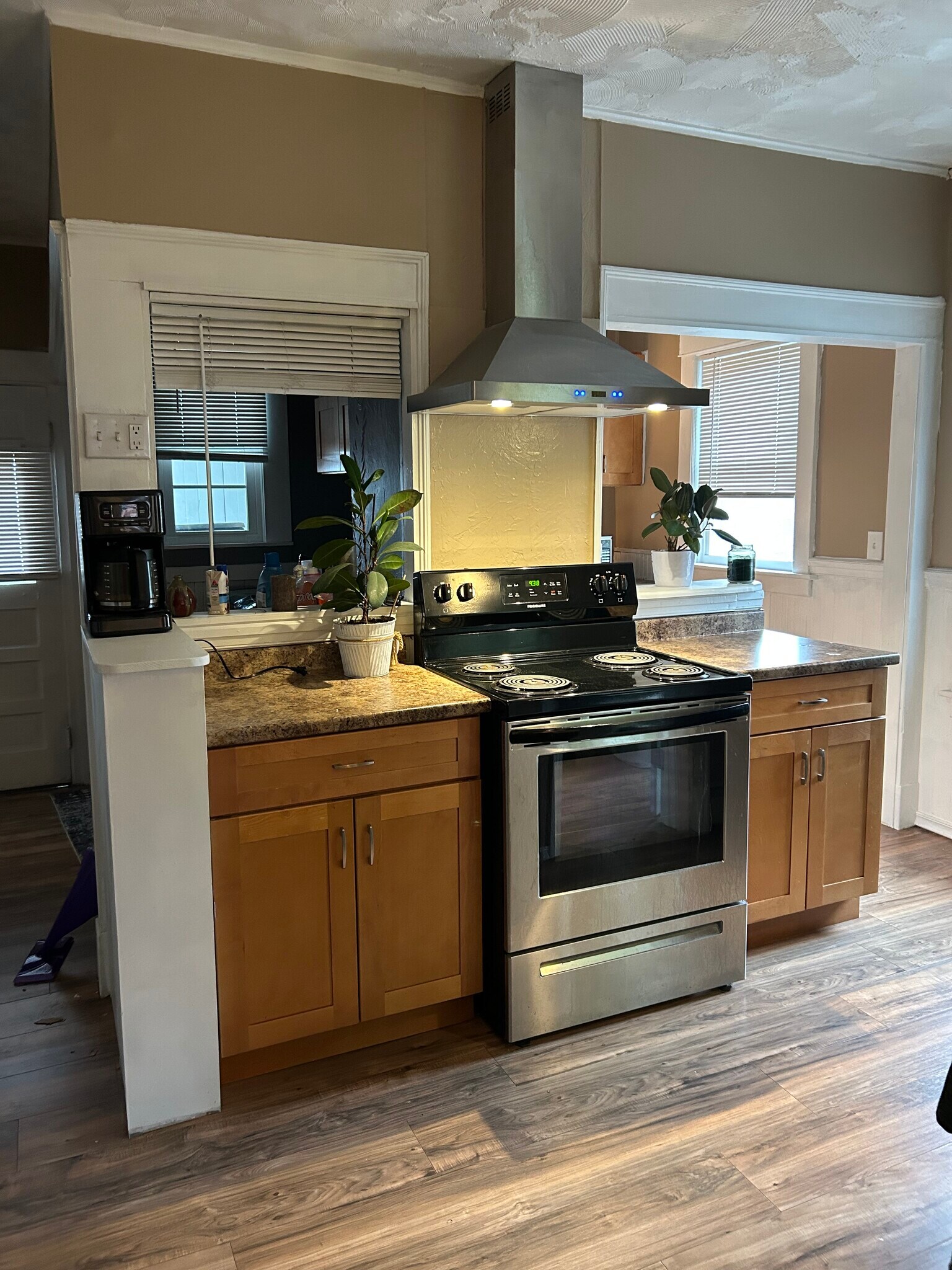 Building Photo - 14 Park St