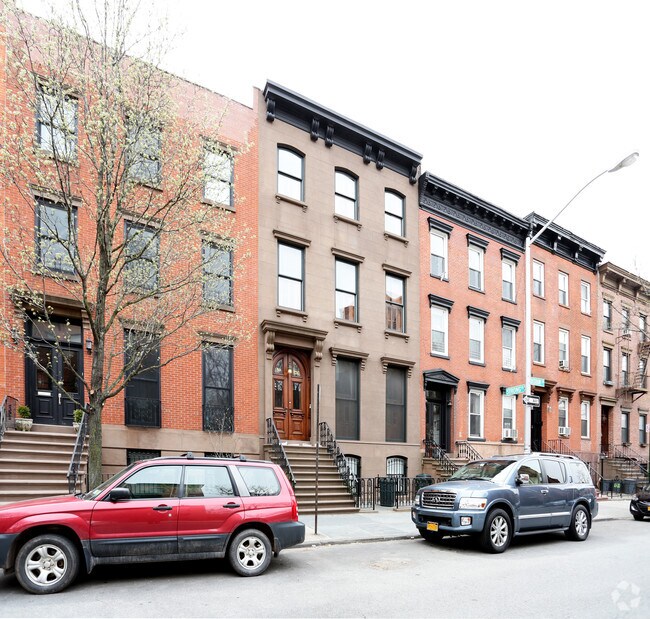 Building Photo - 230 Degraw St