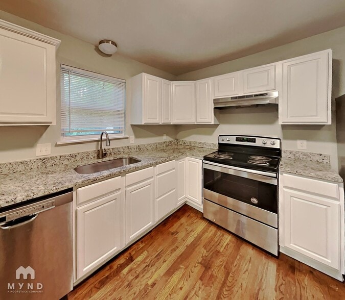 Building Photo - 7219 Lancashire Dr