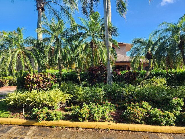 Building Photo - 3760 NW 19th St