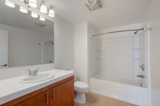 Building Photo - Stunning East Village 2 Bedroom at Nexus! Expansive Balcony! Pet Ok!