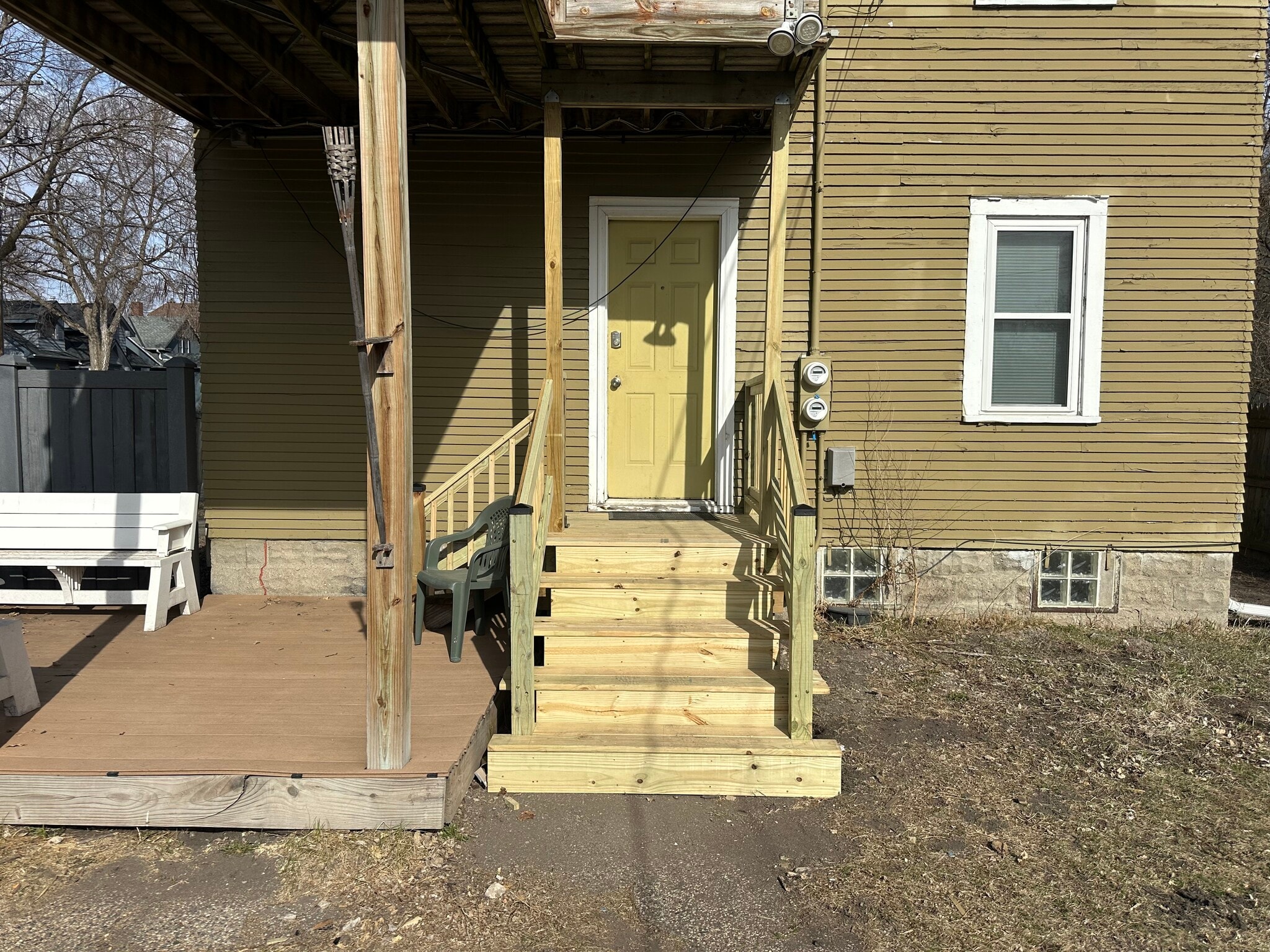 Building Photo - 235 Logan Ave N