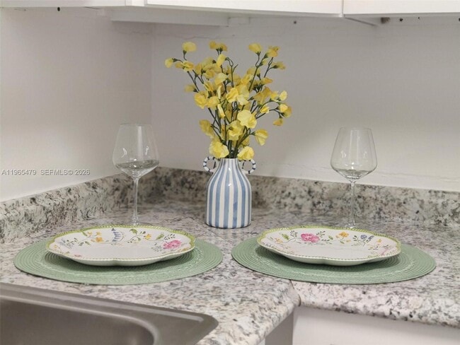 Building Photo - 5950 NE 18th Ave