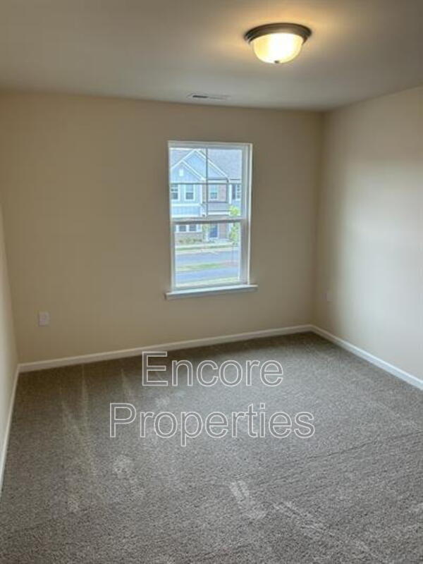 Building Photo - 302 Parker Sta Ave
