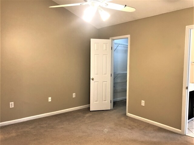 Building Photo - 112 Pine Orchard Ct