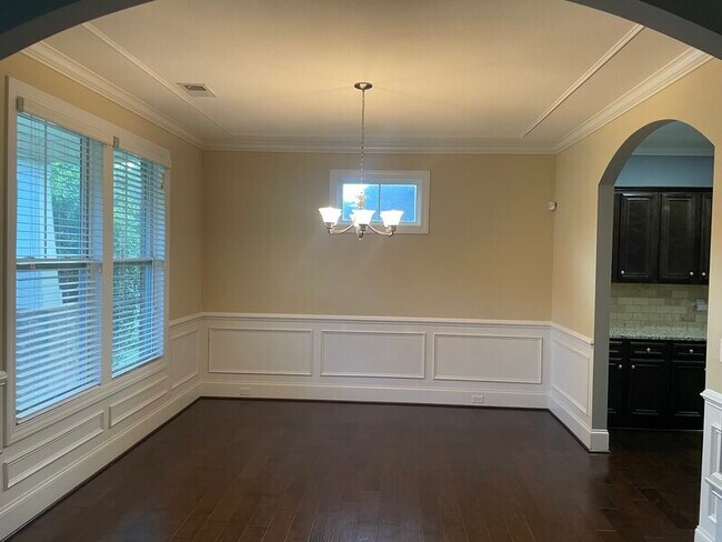 Building Photo - 426 Preakness Ln