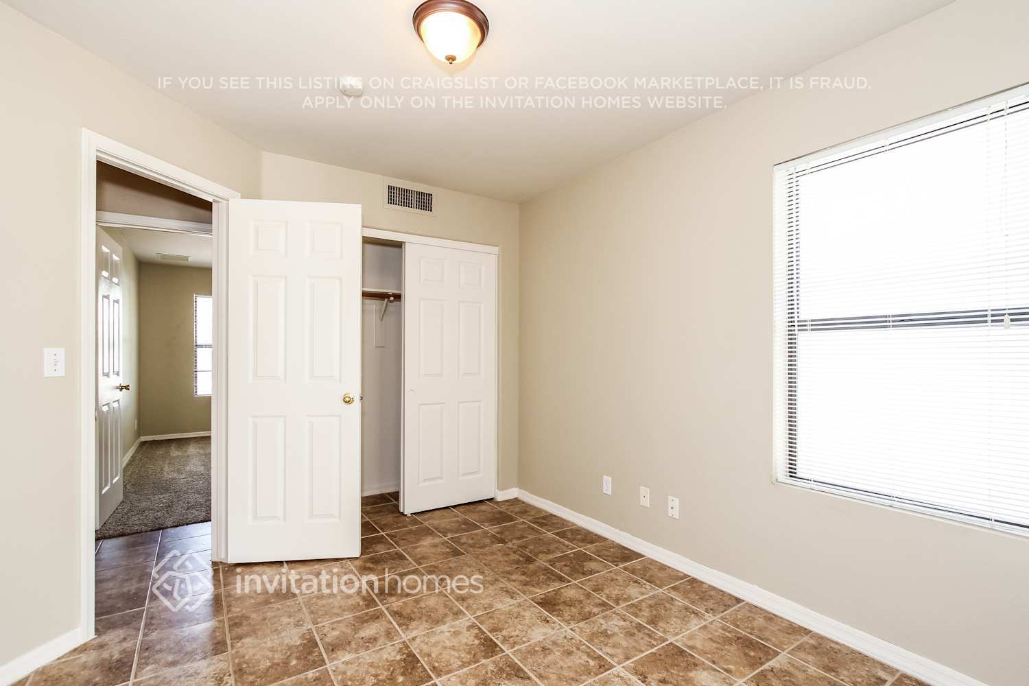 Building Photo - 11230 N 81st Ave
