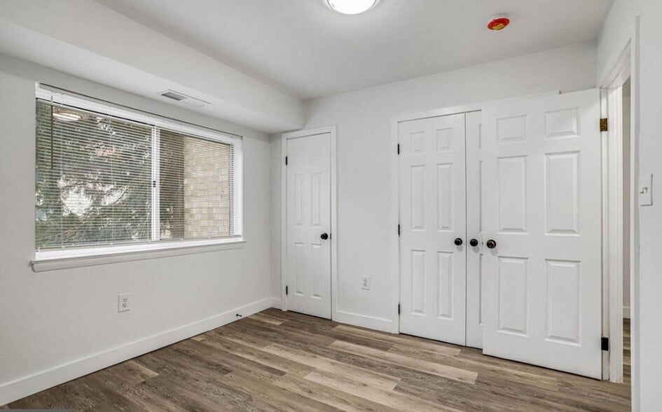 Building Photo - 12311 Braxfield Ct