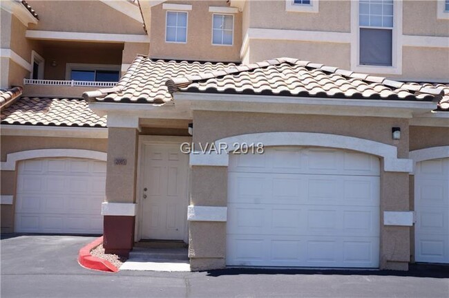 Primary Photo - Gated Community, 2bed/2bath