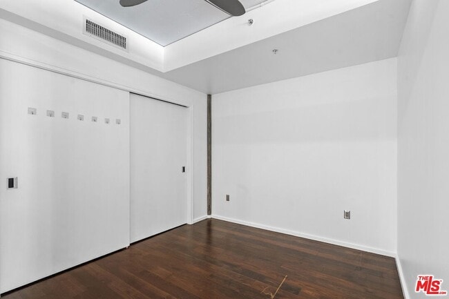 Building Photo - 1155 S Grand Ave
