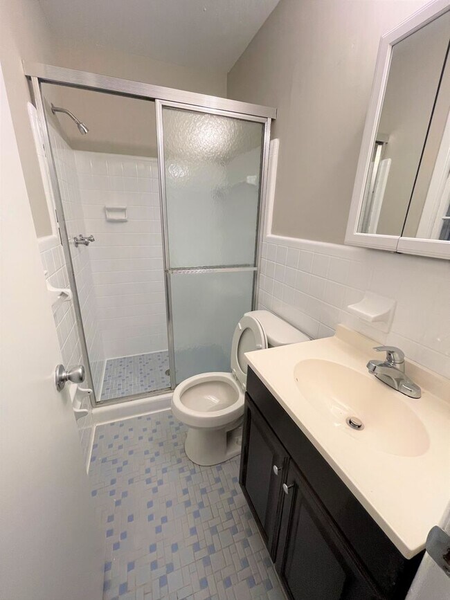 Building Photo - West Athens 4br House for Rent
