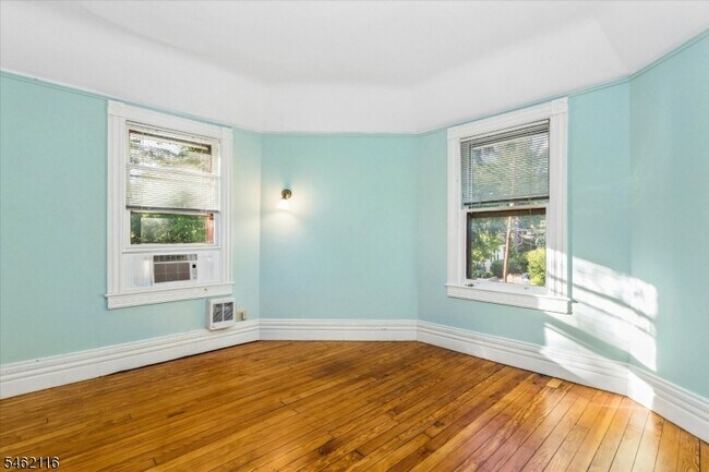Building Photo - 145 Watchung Ave