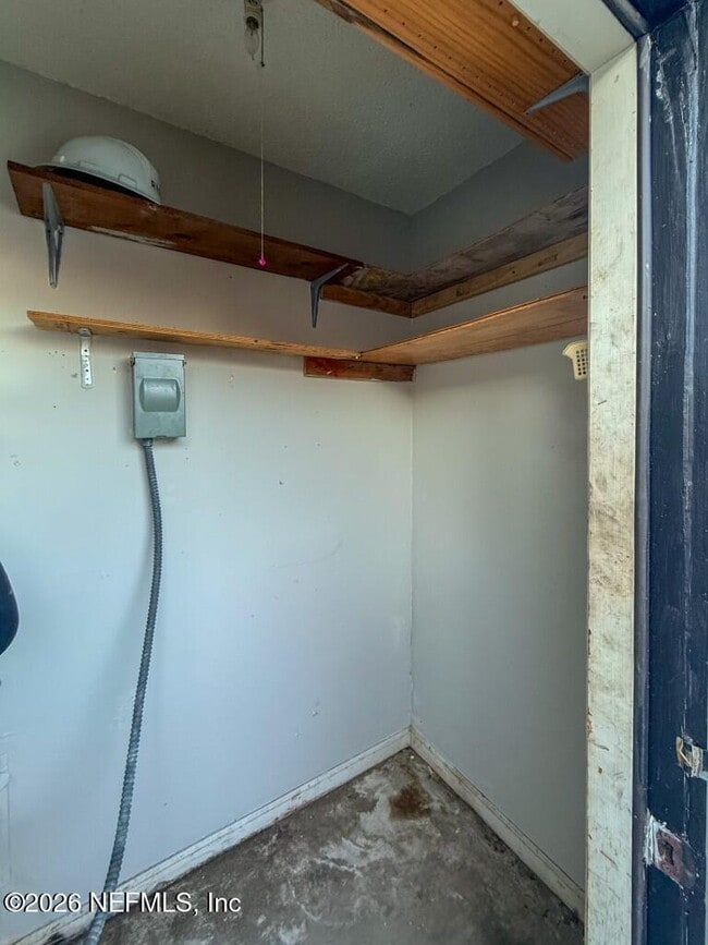 Building Photo - 1261 Montecello Dr