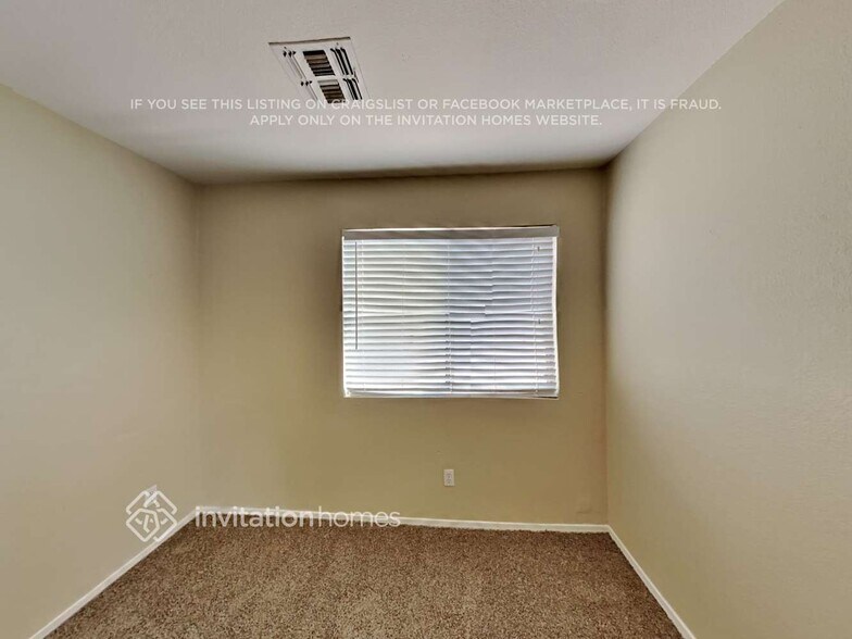 Building Photo - 8182 N 88th Ln