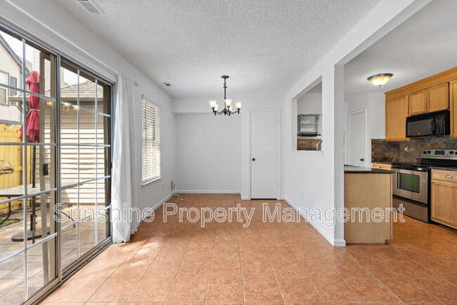 Building Photo - 4829 Shallowford Cir
