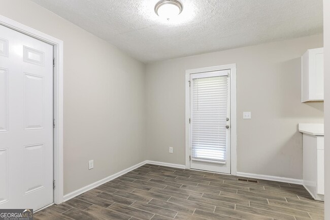 Building Photo - 109 Woodhaven Dr