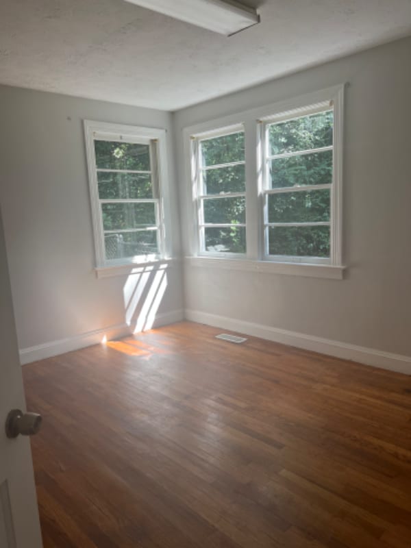 Building Photo - 1616 Marguerite Ave