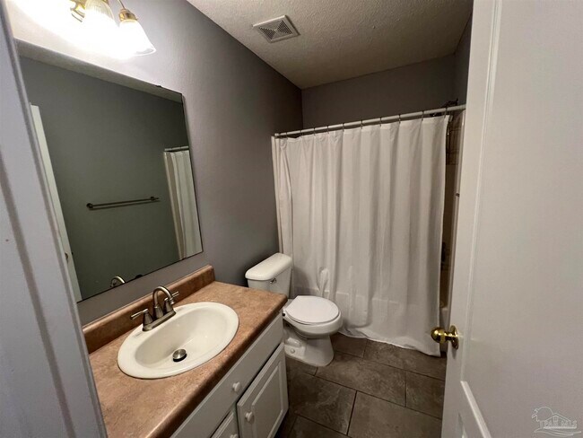 Building Photo - 7951 Amethyst Dr