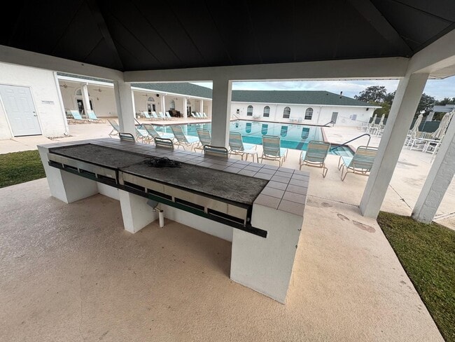 Building Photo - 5520 NW 26th Ln