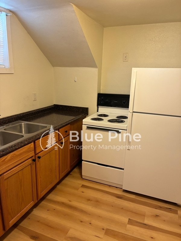 Building Photo - 1414 N Garfield Ave