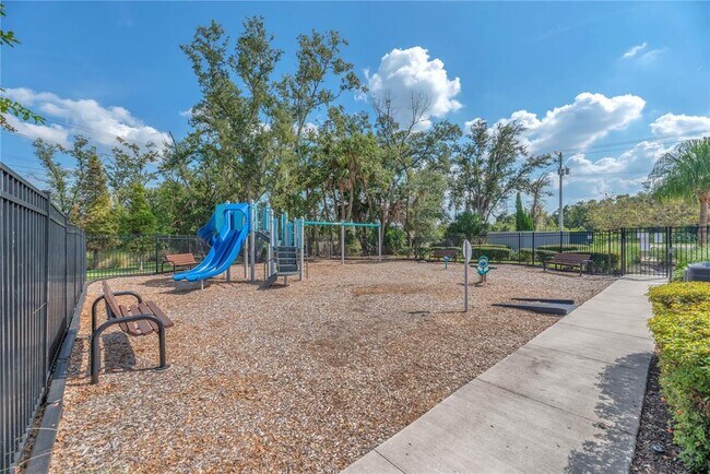 Building Photo - 7085 Woodchase Glen Dr