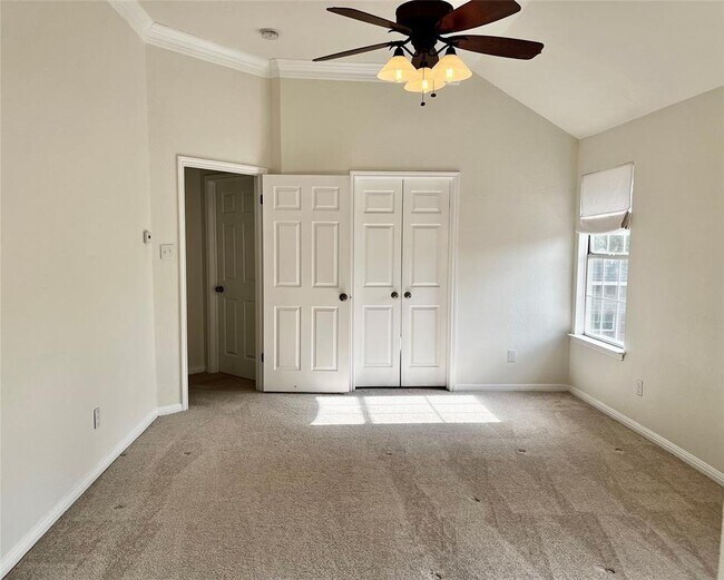 Building Photo - 16909 Dorman Dr
