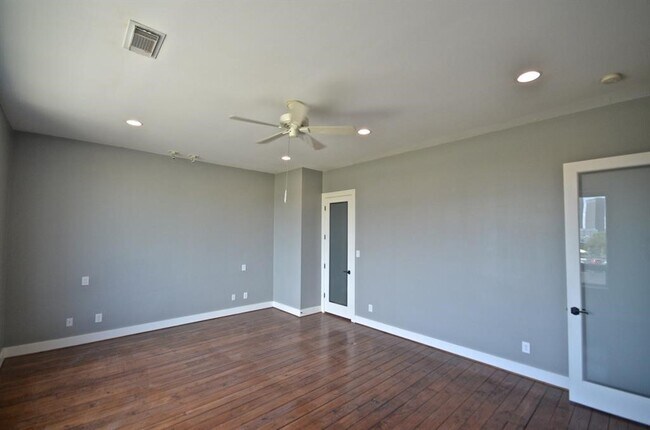 Building Photo - 1324 Taft St