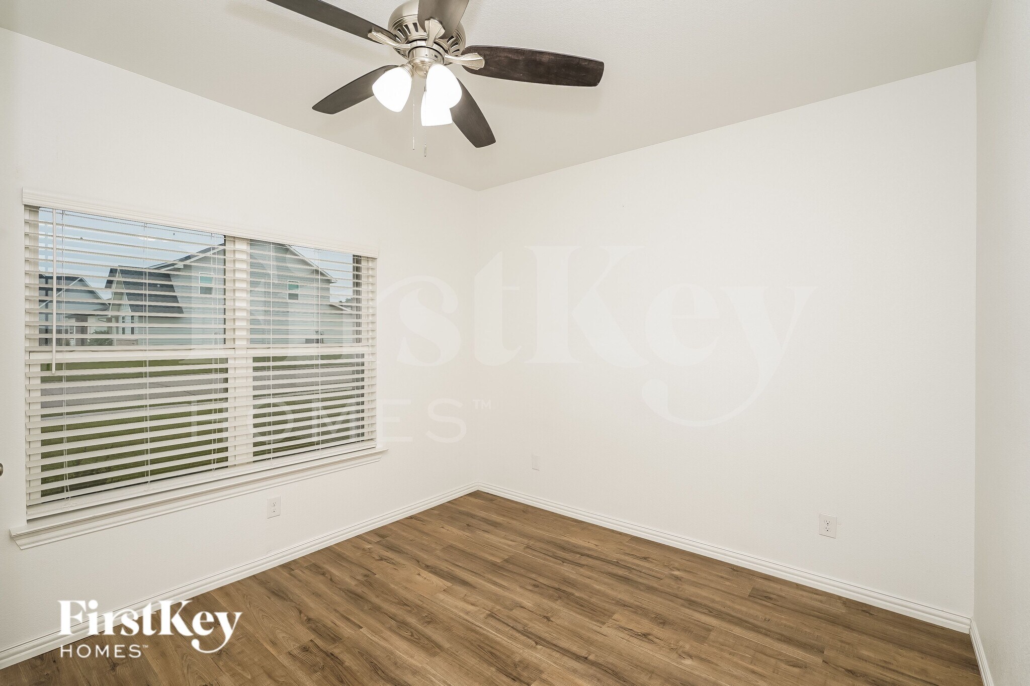 Building Photo - 7340 Parkside Pl Dr