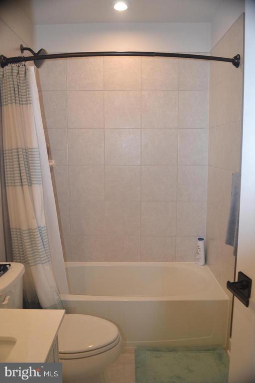 Building Photo - 1015 Rampart Dr