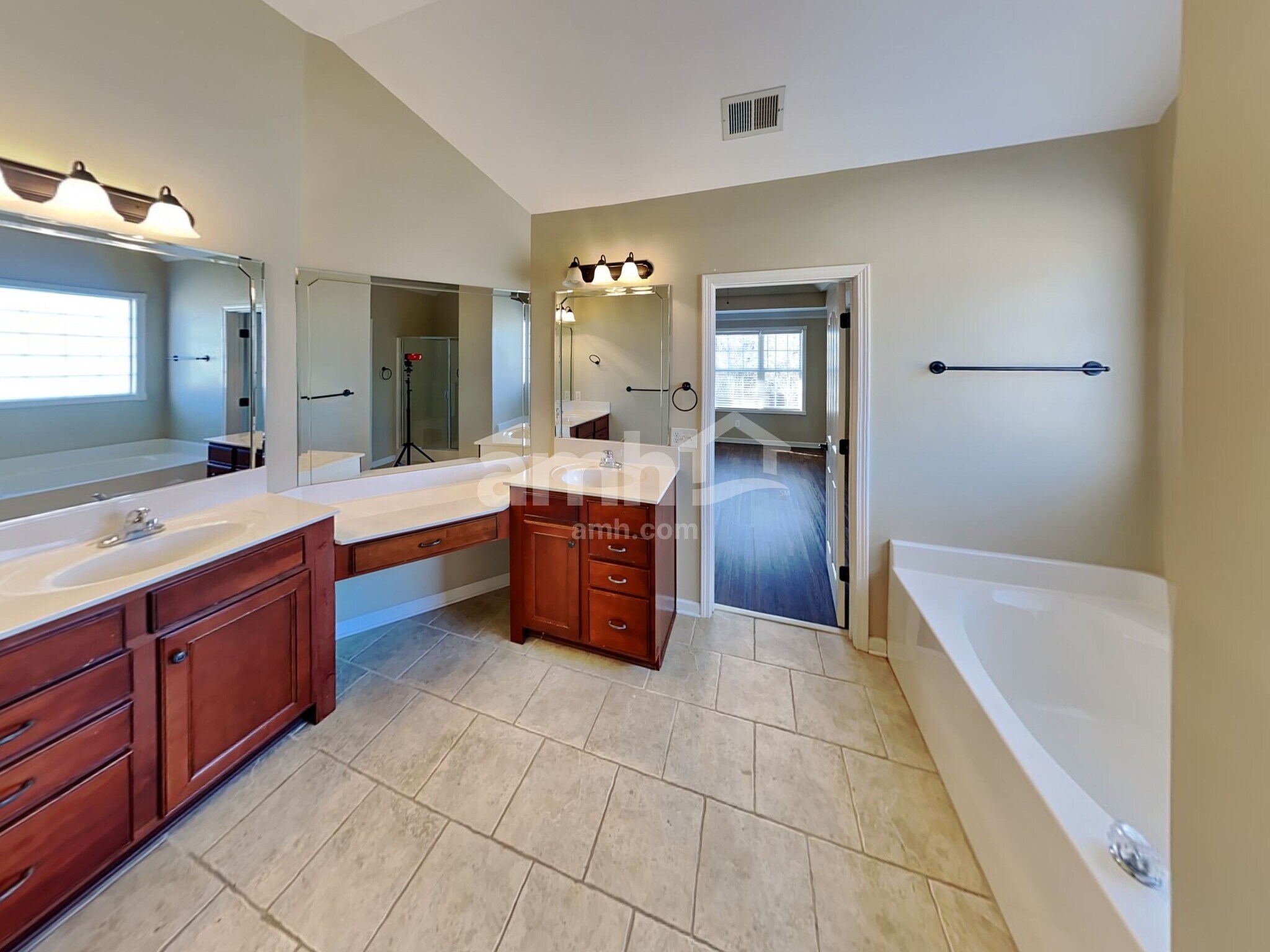 Building Photo - 116 Ruland Cir